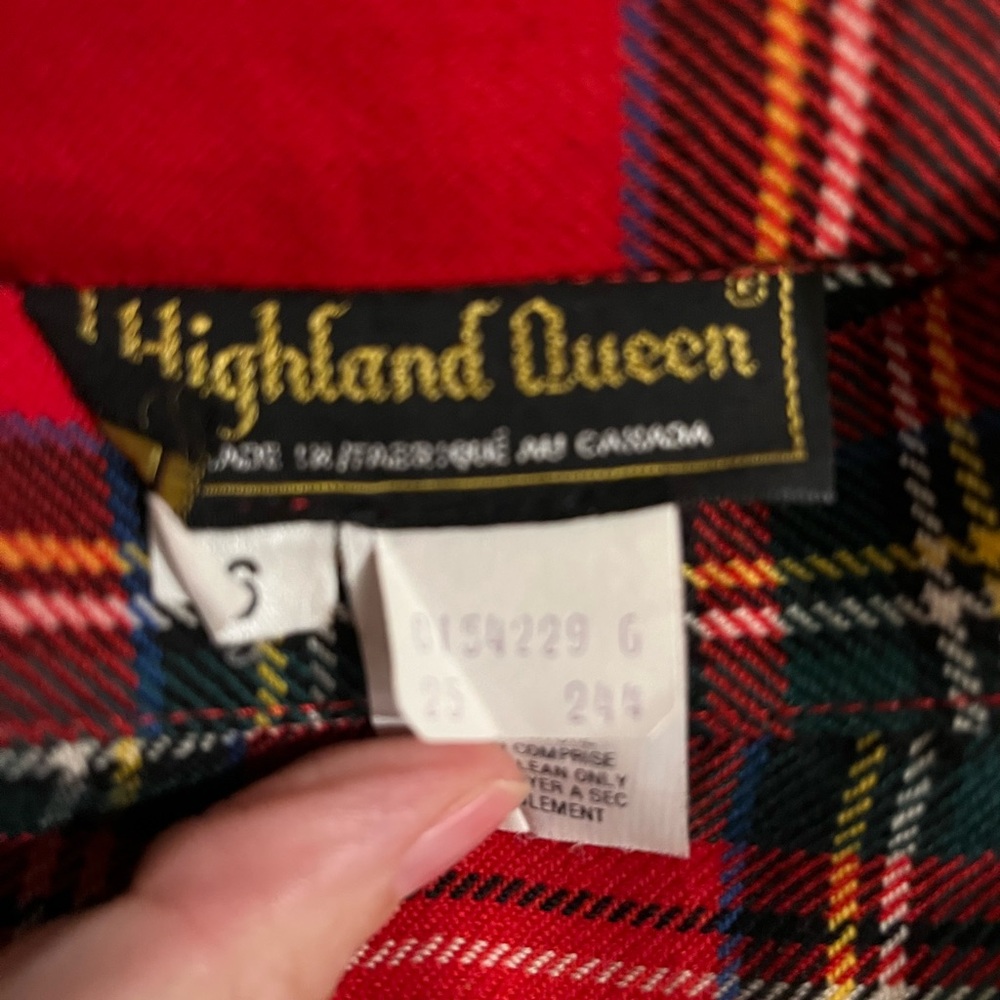 Vintage Highland Queen Red Tartan Wool Kilt Skirt – 24” Waist - Picture 3 of 7